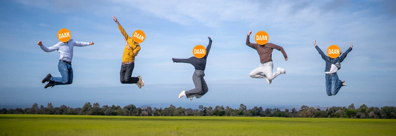 1758615854-Blog headers2.webp | Werken in de zorg, maar niet aan het bed: dit zijn je opties!
